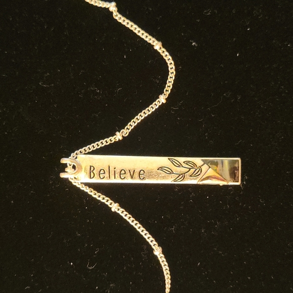 BELIEVE necklace and earrings - Picture 2 of 5